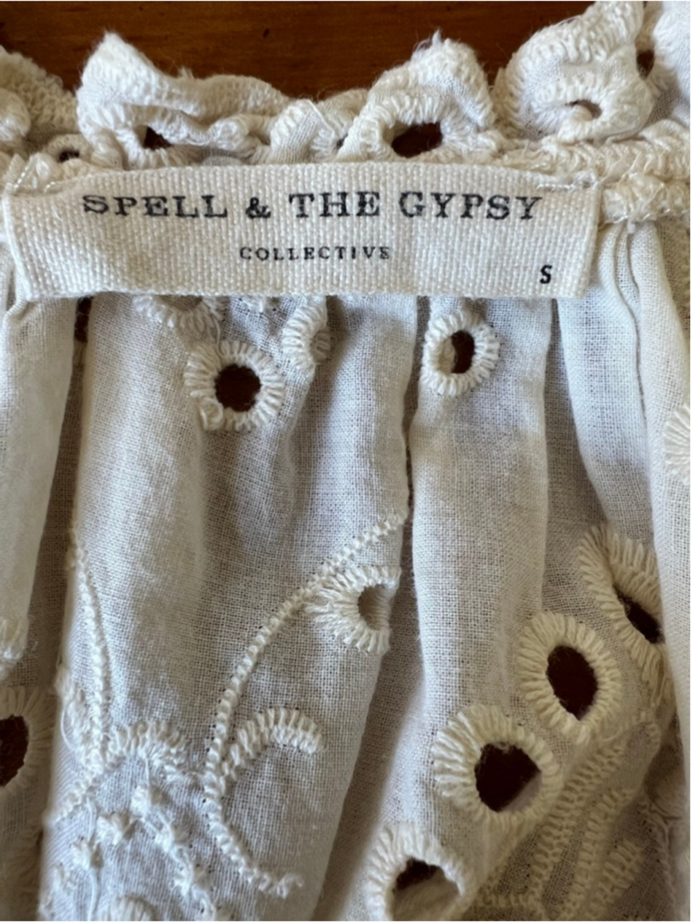 New Spell & The Gypsy Collective Cream Eyelet Maxi Dress S Runs L-can fit M & L! - Picture 5 of 6